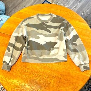 Abercrombie & Fitch, soft A&F camo crewneck sweatshirt, women’s XS